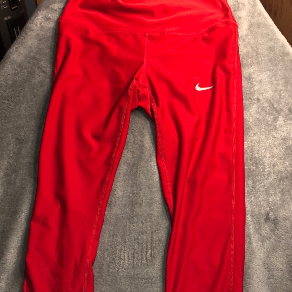 NIKE red running pants!